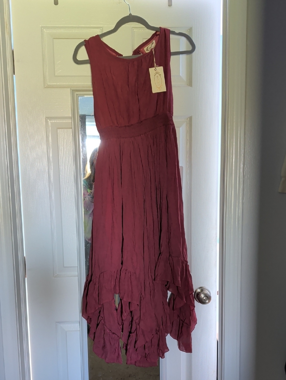 Girls Sleeveless High-Low Ruffle Dress in Burgundy